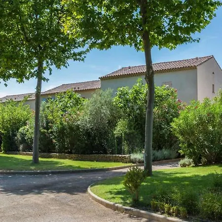 2 Bedroom Awesome In Saint-laurent-de-la-ca Feriehus