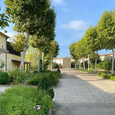 Lovely In Saint-laurent-de-la-ca With Wifi Casa vacanze
