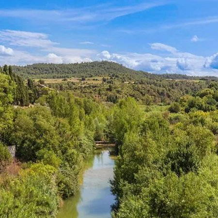 Lovely In Saint-laurent-de-la-ca With Wifi Casa vacanze